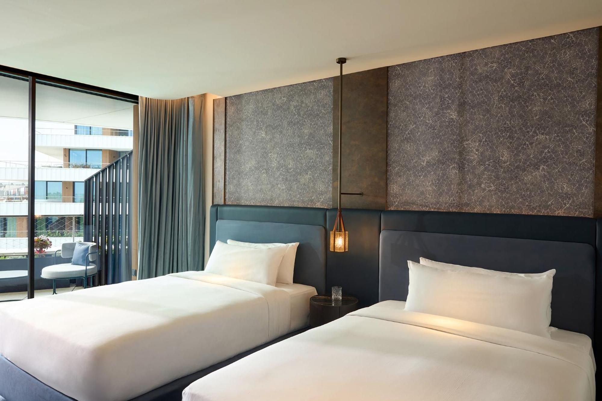 Sls Barcelona Hotel Бадалона Екстериор снимка