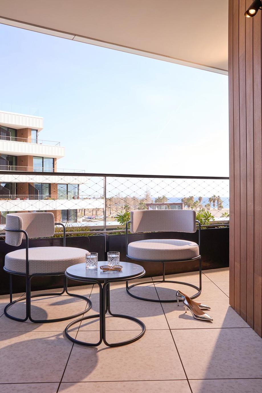Sls Barcelona Hotel Бадалона Екстериор снимка